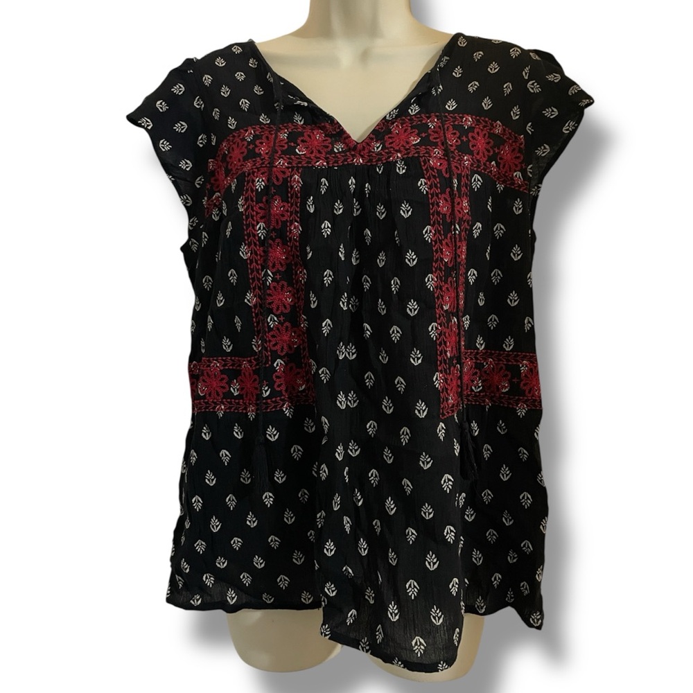 Old Navy Black and Red Embroidered Cap-Sleeve Women's 100% Cotton Top Medium